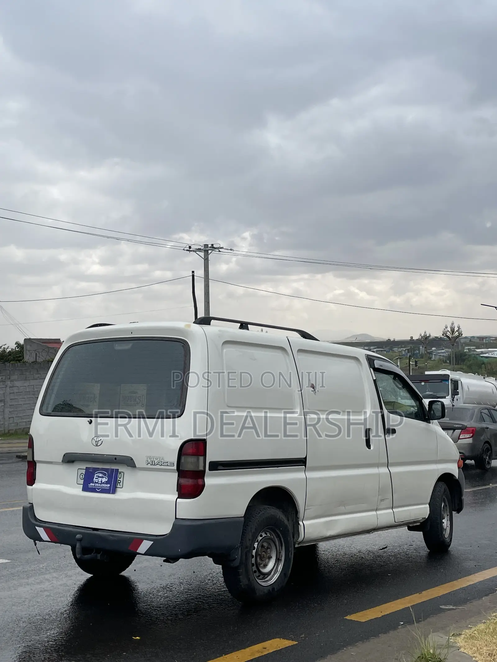 Toyota HiAce 2006 White