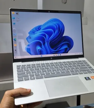 New Laptop HP Pavilion 14 16GB AMD Ryzen 7 SSD 1T