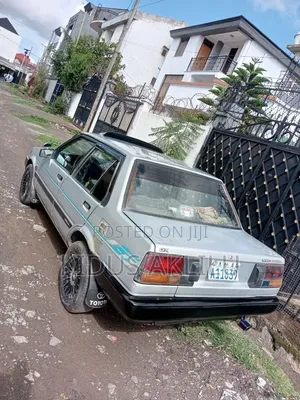 Toyota Corolla 1987 Gray