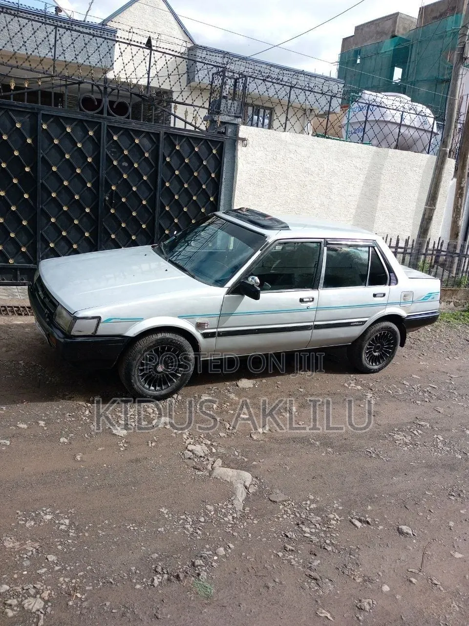 Toyota Corolla 1987 Gray