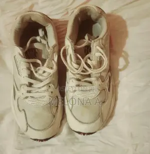 Original Adidas | Used in Good Condition | 39