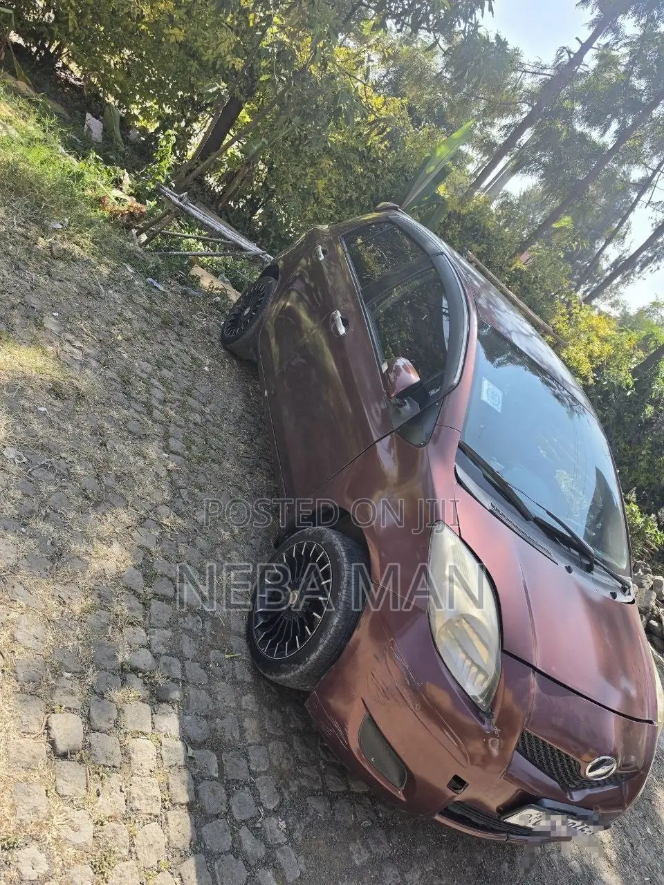 Toyota Yaris 2010 Brown