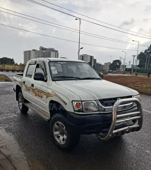 Toyota Hilux 2003