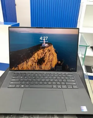 New Laptop Dell Precision 5560 16GB Intel Core i9 SSD 512GB