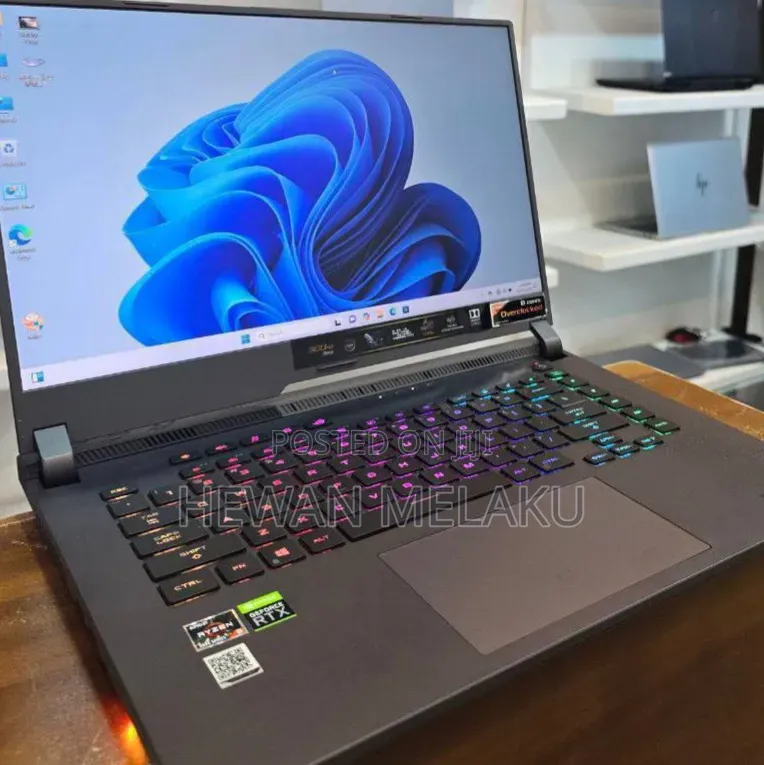 New Laptop Asus ROG Strix G17 16GB AMD Ryzen 9 SSD 1T
