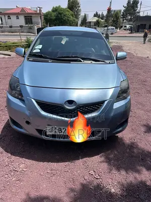 Toyota Yaris 2012