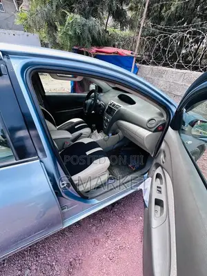 Toyota Yaris 2012