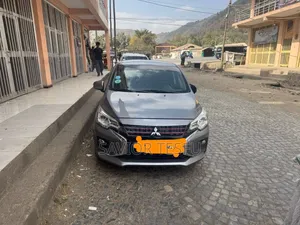 Mitsubishi Attrage 2022 Silver