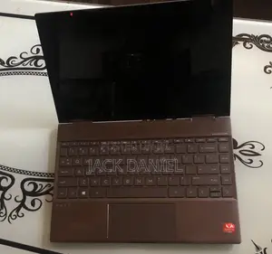 Laptop HP Envy x360 8GB AMD Ryzen 5 SSD 500GB