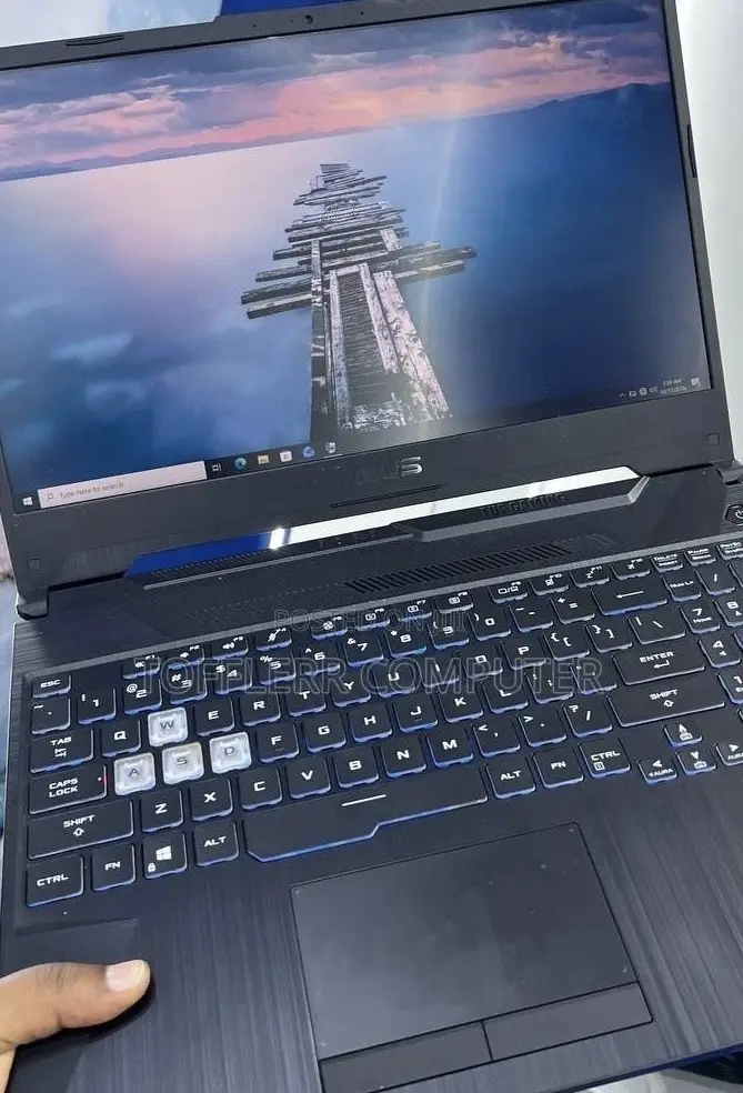 New Laptop Asus ROG Strix G15 16GB AMD Ryzen 7 SSD 512GB