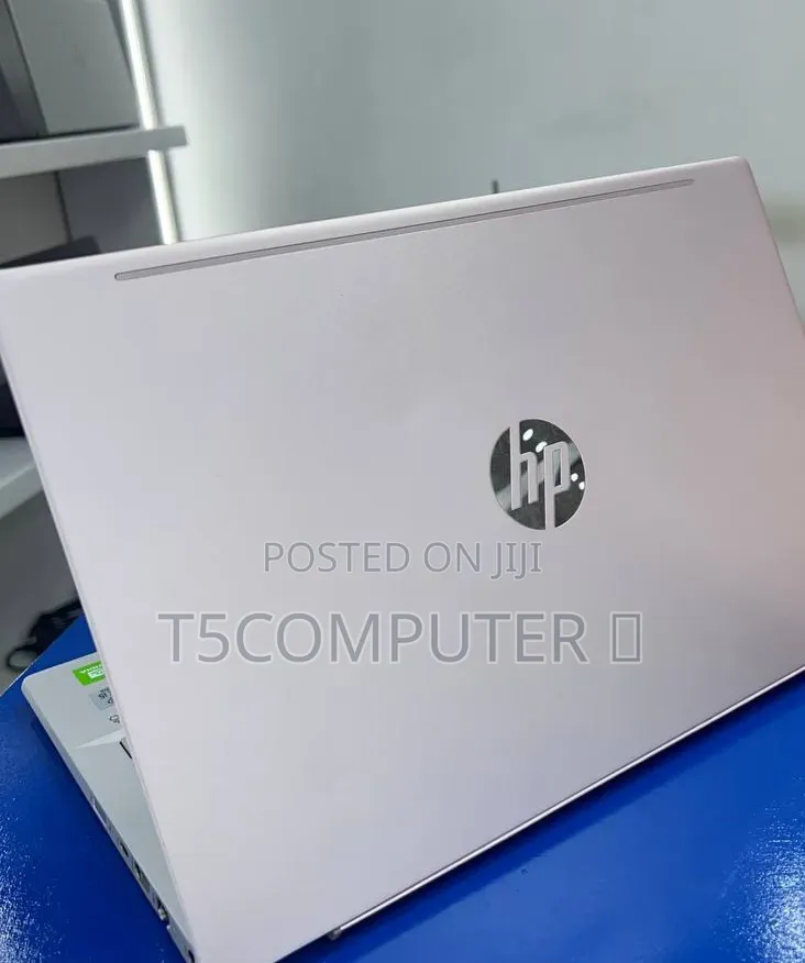 New Laptop HP Pavilion 14 8GB Intel Core i5 SSD 512GB