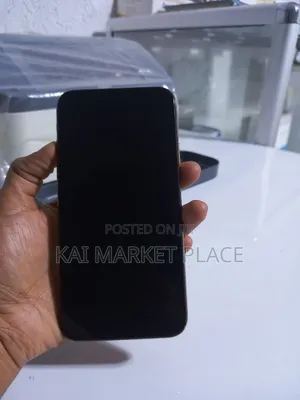 Apple iPhone XS 64 GB