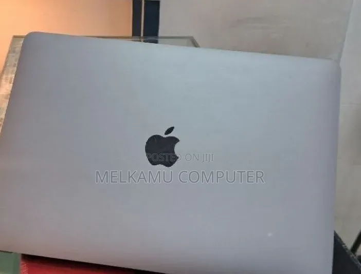 New Laptop Apple MacBook Air 2020 M1 8GB Apple M1 SSD 256GB