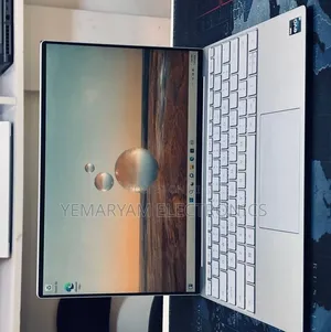 New Laptop Dell XPS 13 9315 16GB Intel Core i5 SSD 512GB