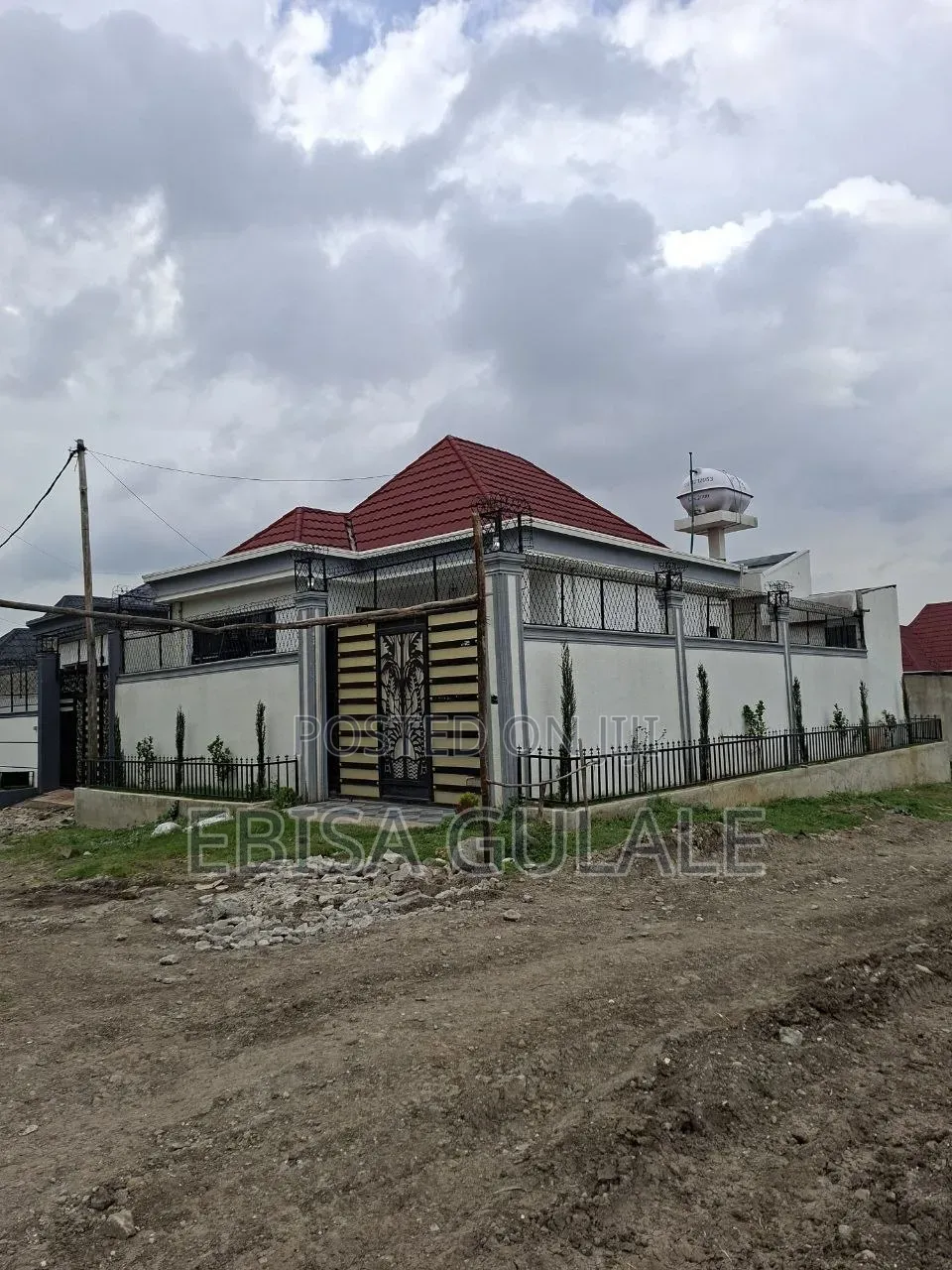Furnished 6bdrm Farm House in Oromia-Finfinne for sale