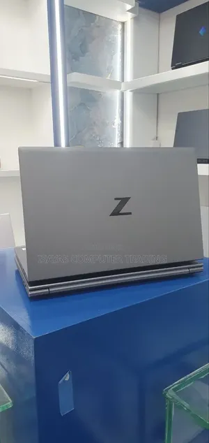 New Laptop HP ZBook Fury 15 G8 16GB Intel Core i7 SSD 512GB