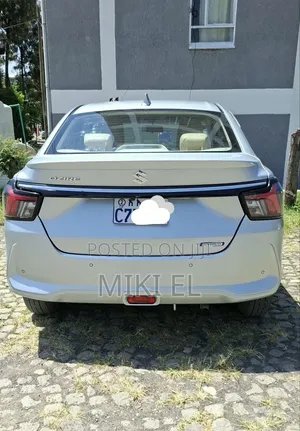 Suzuki Dzire 2025 Silver