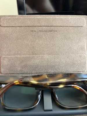 Meta Adventurer Smart Glasses – Classic Tortoise / Clear Lenses