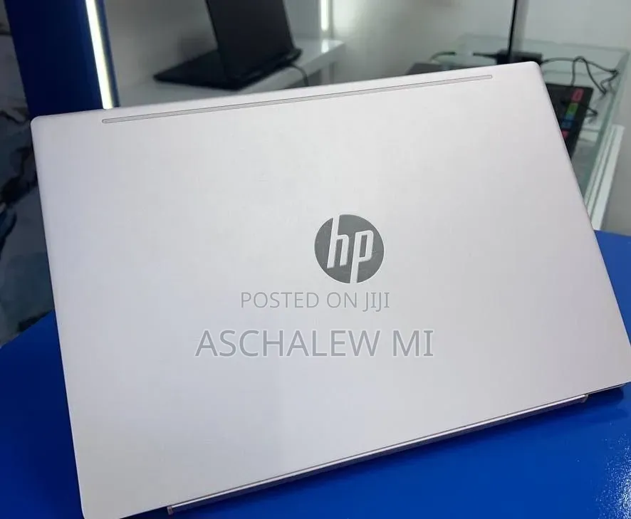 New Laptop HP Pavilion 14 8GB Intel Core i5 SSD 512GB