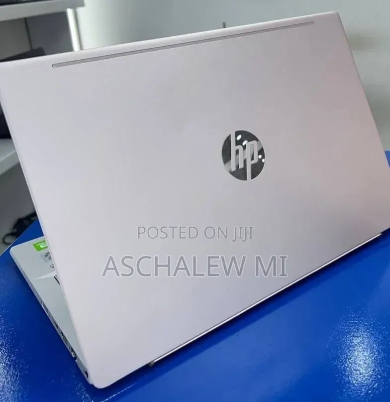 New Laptop HP Pavilion 14 8GB Intel Core i5 SSD 512GB