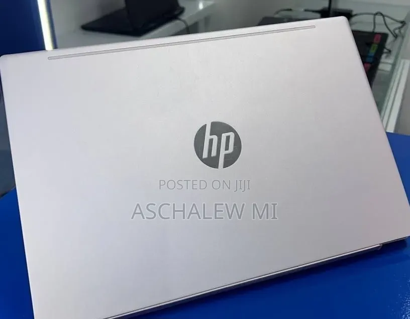 New Laptop HP Pavilion 14 8GB Intel Core i5 SSD 512GB