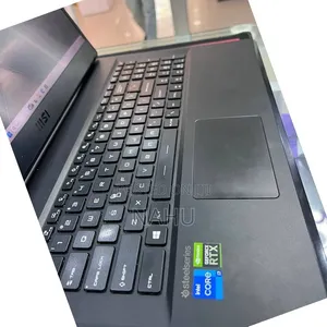 New Laptop MSI GP75 Leopard 16GB Intel Core i7 SSD 512GB