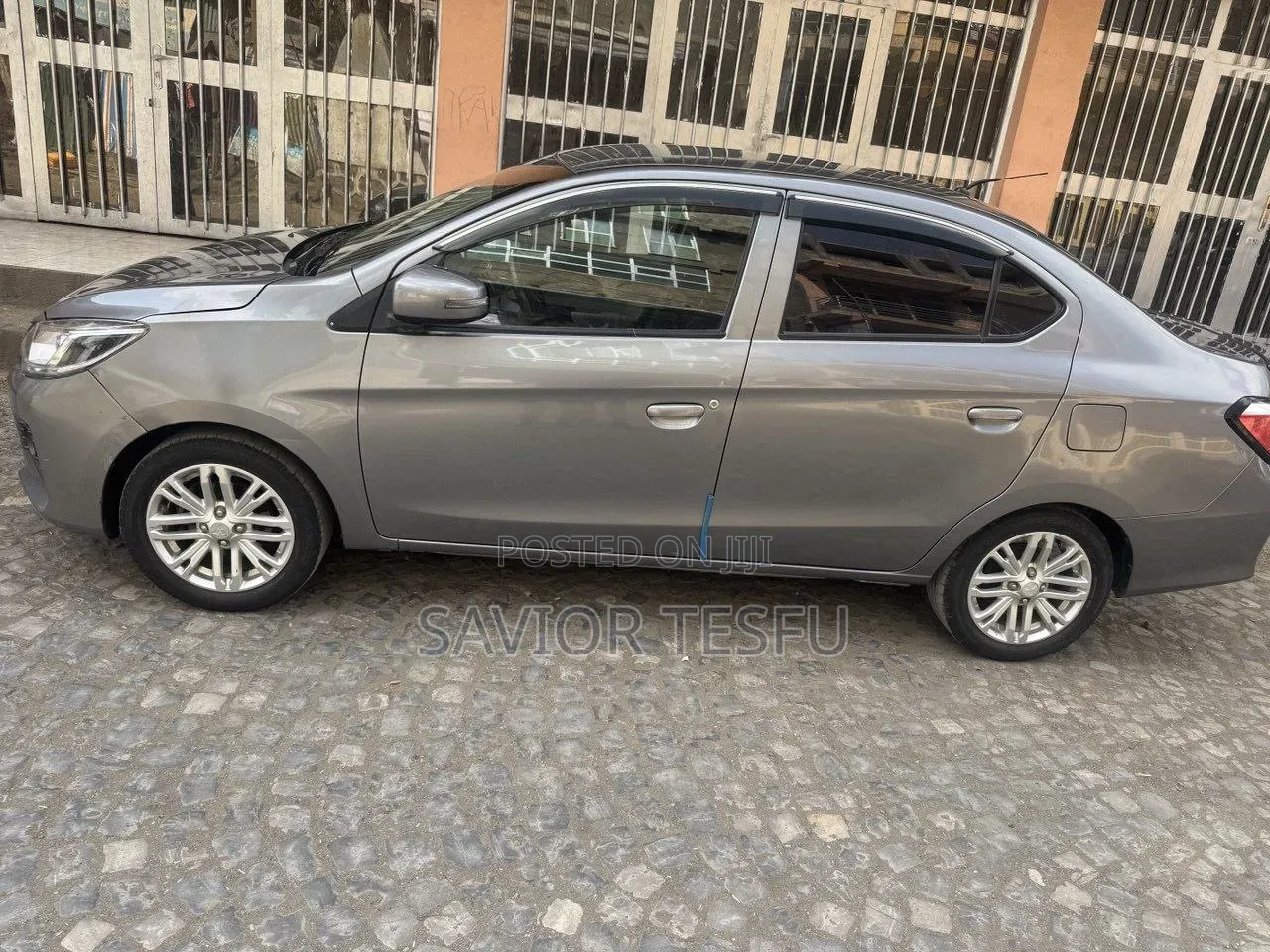 Mitsubishi Attrage 2022 Silver