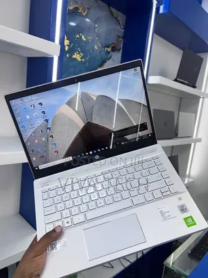 New Laptop HP Pavilion 14 16GB Intel Core i5 SSD 512GB