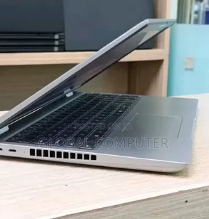 New Laptop Dell Precision 5570 16GB Intel Core i7 SSD 512GB