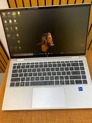 New Laptop HP EliteBook 1040 G8 16GB Intel Core i7 SSD 512GB