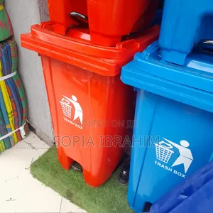 Plastic Garbage 240letr