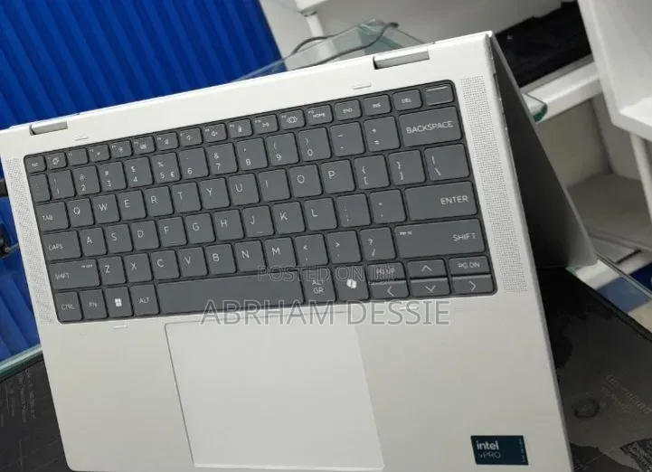 New Laptop HP 16GB Intel Core Ultra 7 SSD 512GB