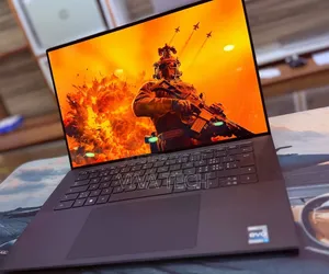 New Laptop Dell XPS 15 16GB Intel Core i7 SSD 512GB