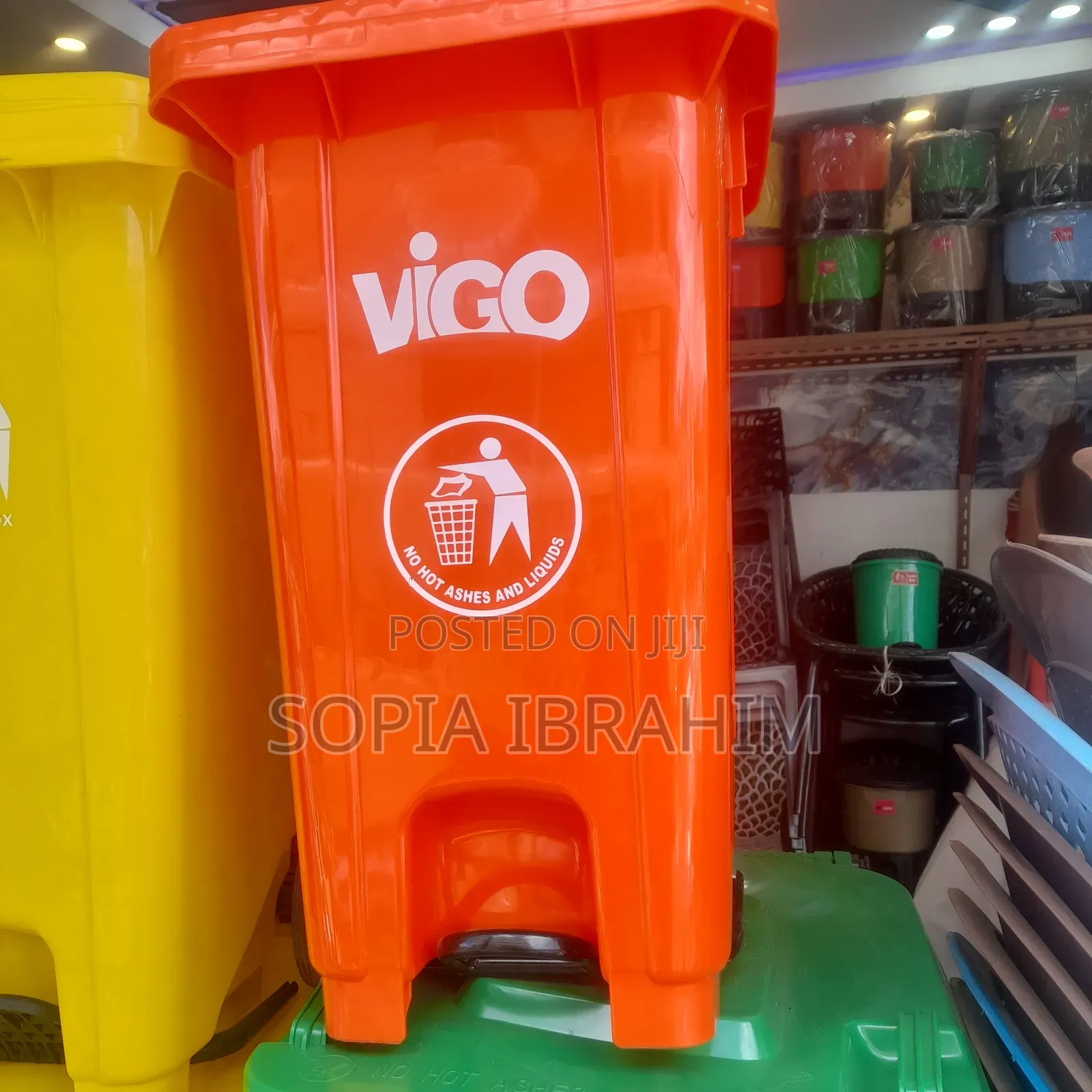 Plastic Chire