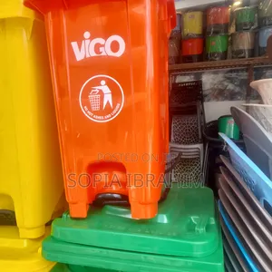 Plastic Chire