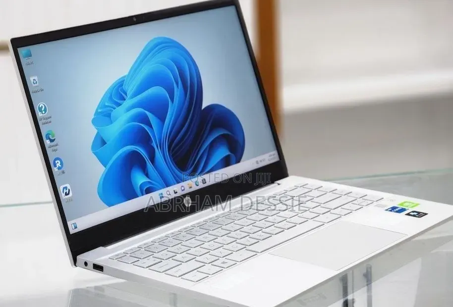 New Laptop HP 16GB Intel Core i7 SSD 512GB