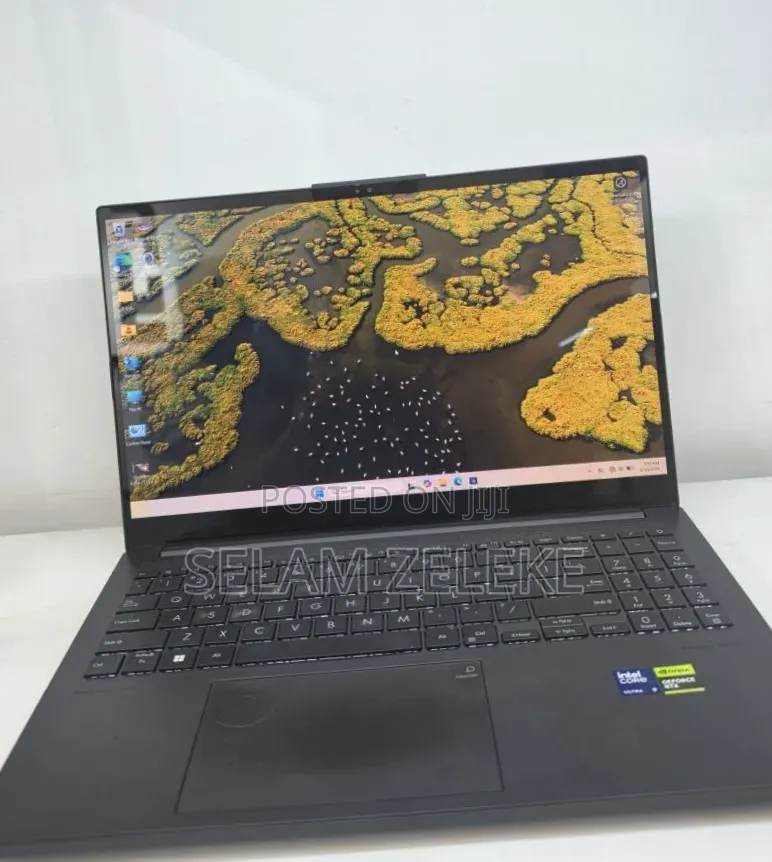 New Laptop Asus 16GB Intel Core Ultra 9 SSD 512GB