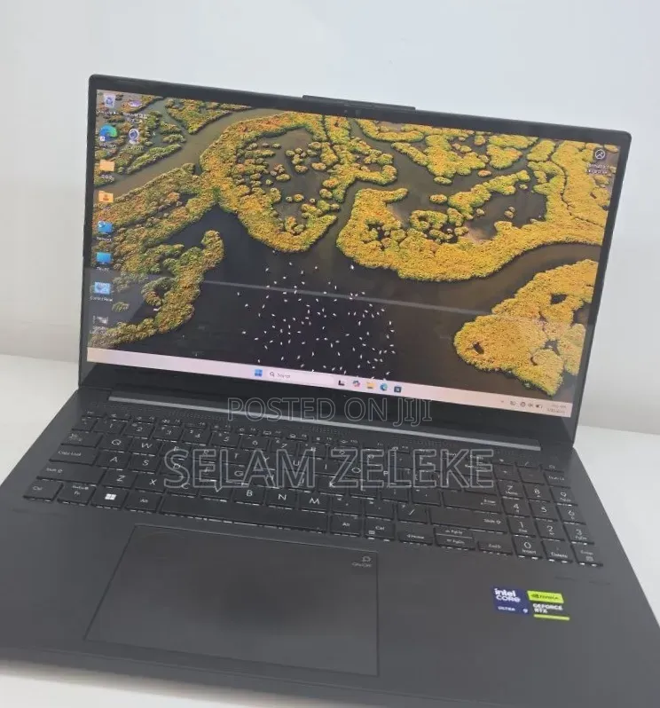 New Laptop Asus 16GB Intel Core Ultra 9 SSD 512GB