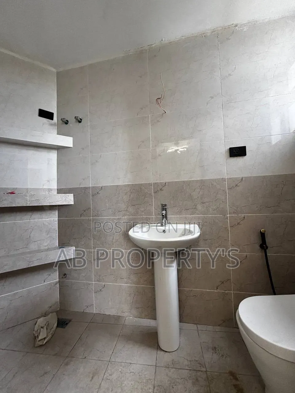 2bdrm Apartment in Wolo Sefer, Bole for sale