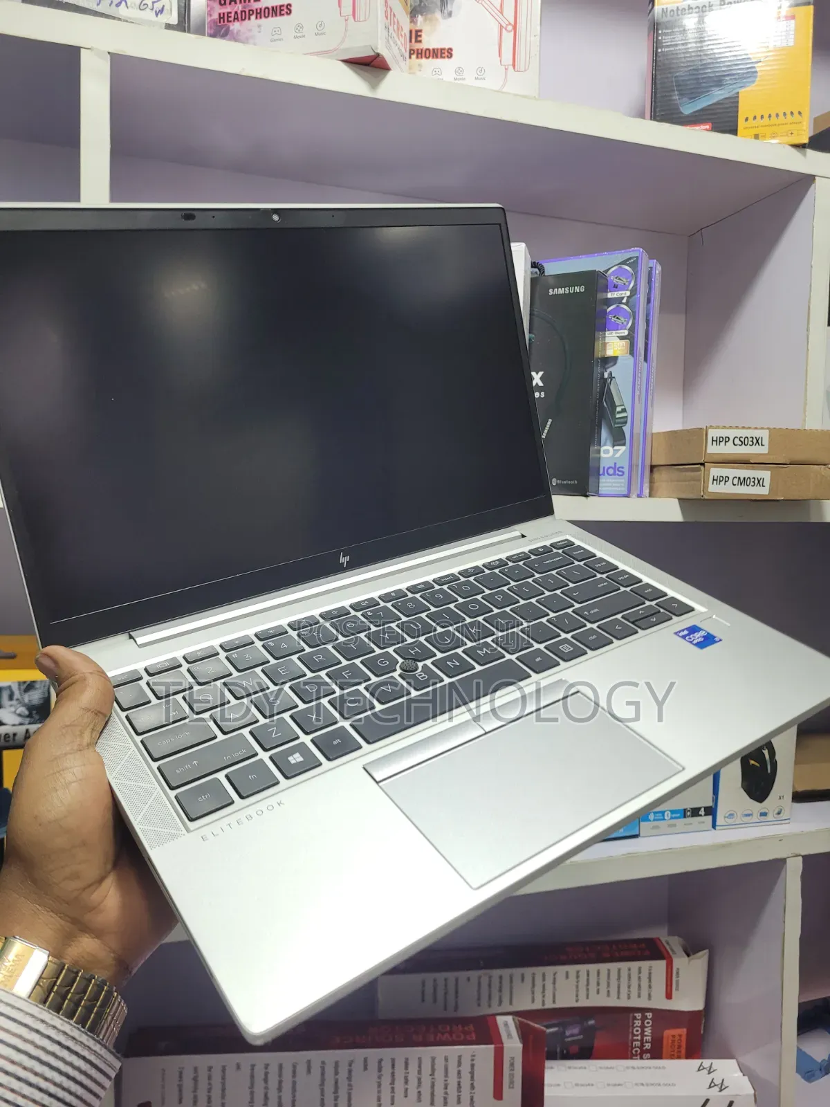 New Laptop HP EliteBook 840 16GB Intel Core i5 SSD 512GB