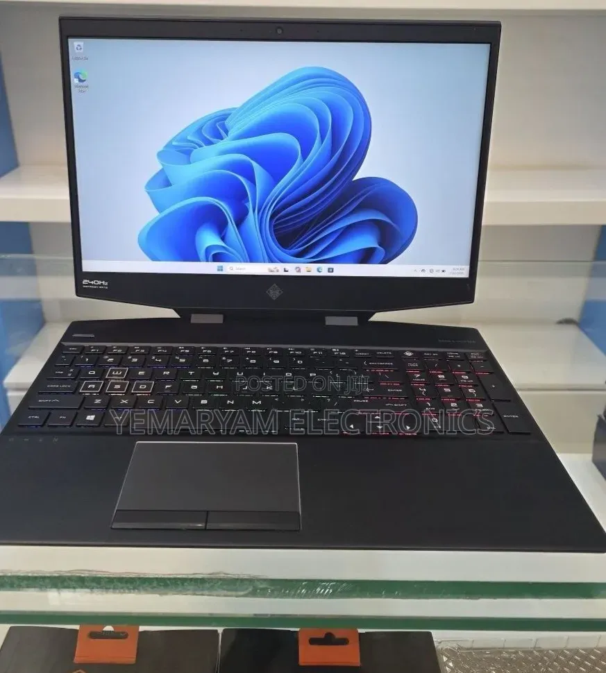 New Laptop HP Omen 15 16GB Intel Core i7 SSD 1T