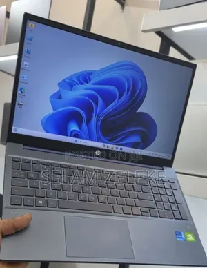 New Laptop HP 16GB Intel Core i5 SSD 512GB