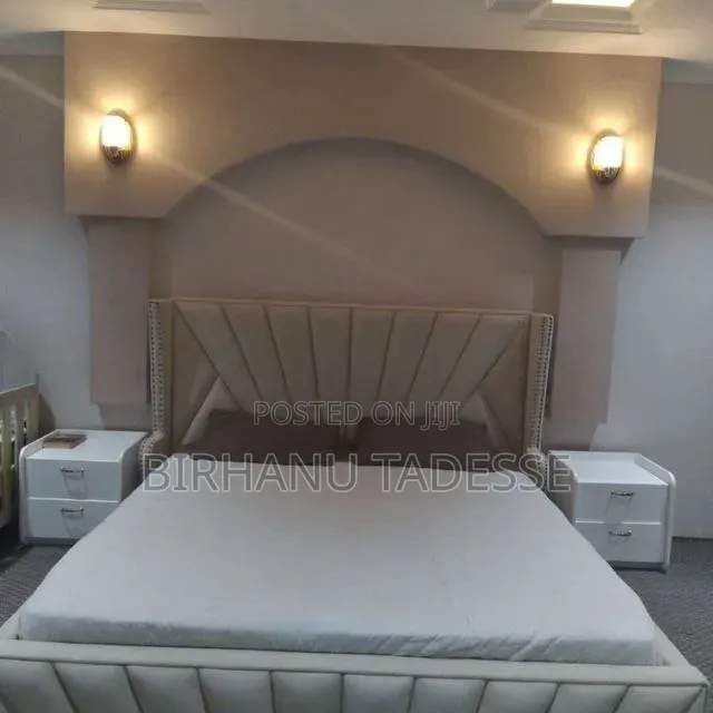  Imported Solid Board Bed ለሽያጭ