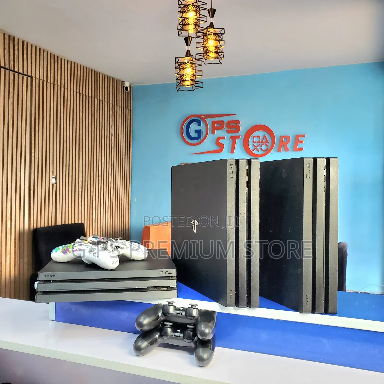 · ‎g-Ps STORE – PlayStation 4 Pro Jailbreak – 16 Games & 2 Controllers