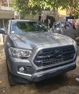 Toyota Tacoma 2019 Silver