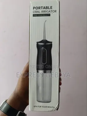 4in1 Rechargeable Portable Water Flosser ባለ 4 መቀያየሪያ ያለው የጥርስ ማፅጃ