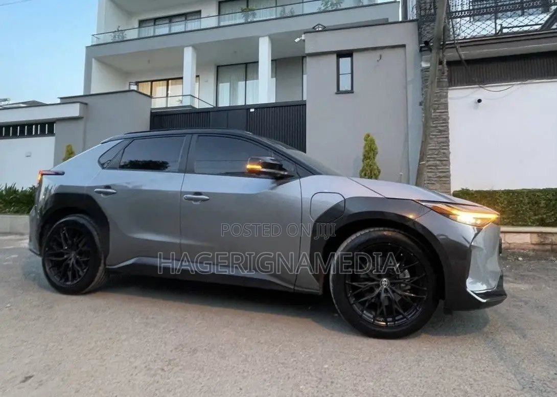 Toyota bZ4X 2022 Gray