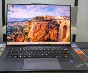 New Laptop Lenovo 32GB Intel Core Ultra 7 SSD 1T