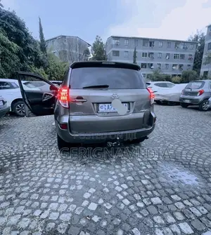 Toyota RAV4 2012 Gray
