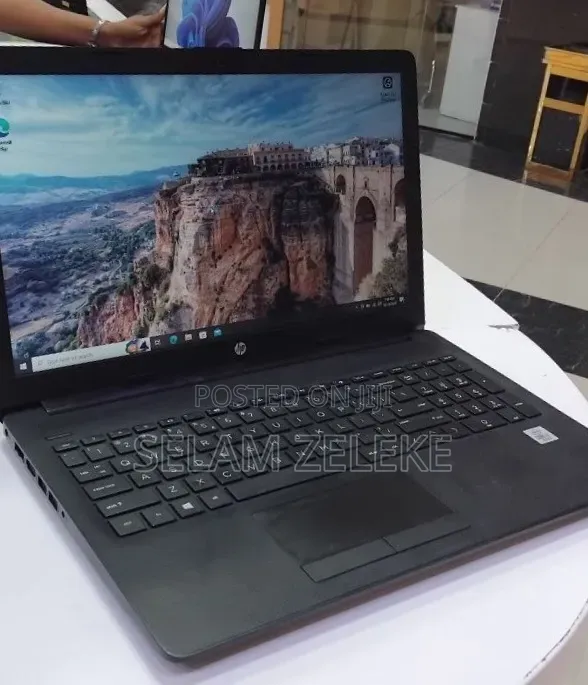 New Laptop HP 8GB Intel Core i7 HDD 1T